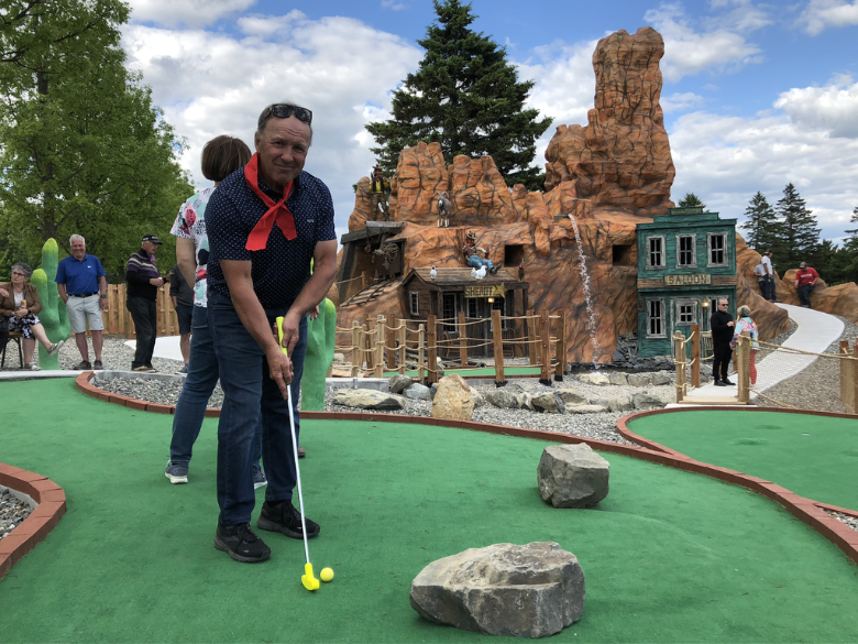 Accès au mini-golf la Mine d'Or