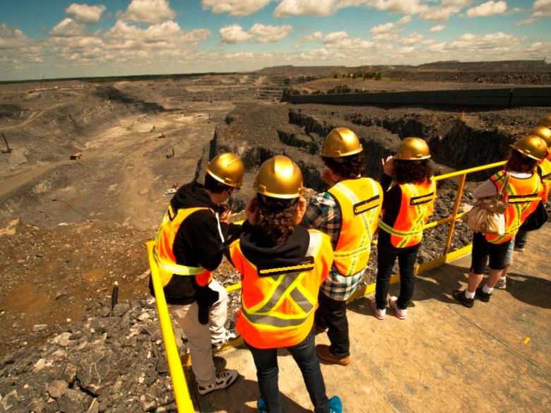 Entrée familiale pour la mine d'or